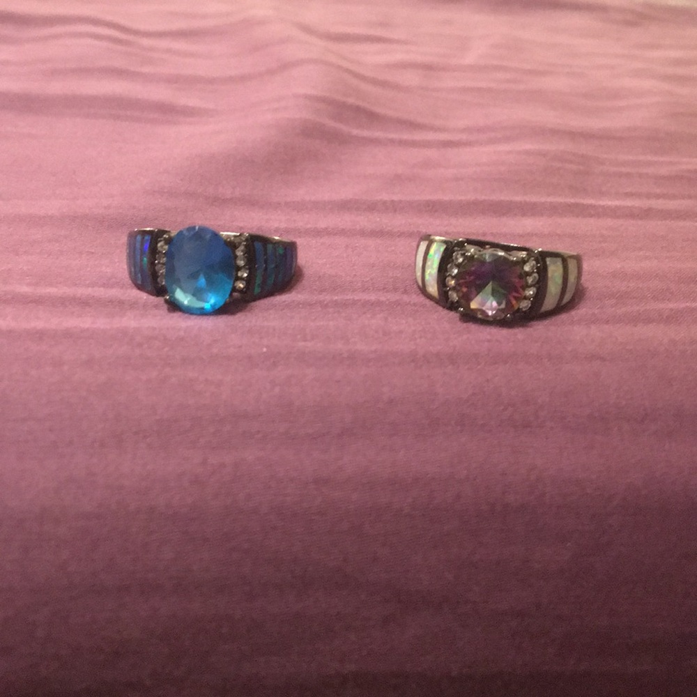 Rings-sold in set